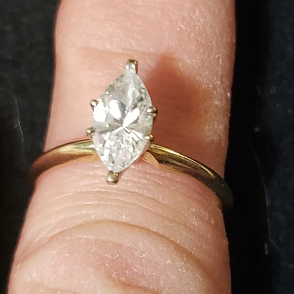 14k Yellow Gold, Marquis cut Cz, Aprox 1.75 Ct, Aprox Size 6 - Picture 7 of 7